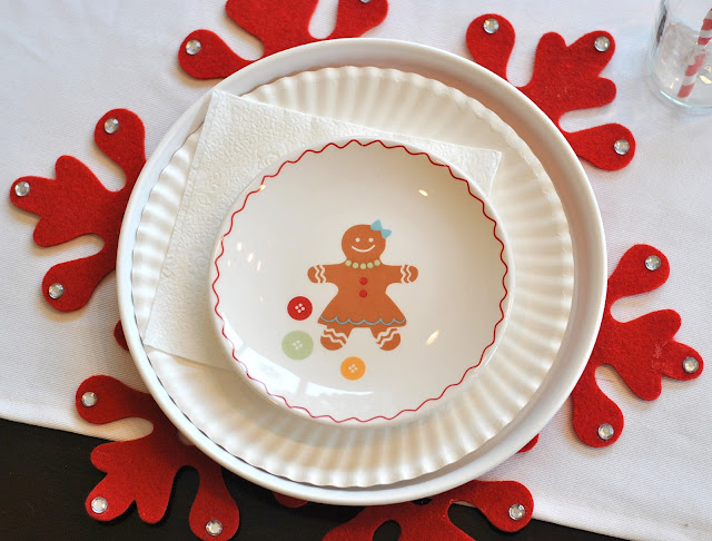 red white gingerbread christmas plates
