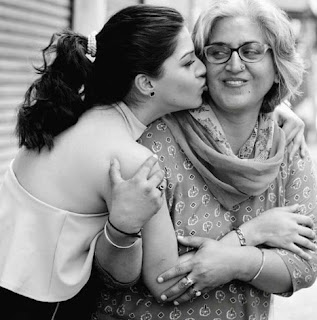 Mehreen Pirzada with her Mother