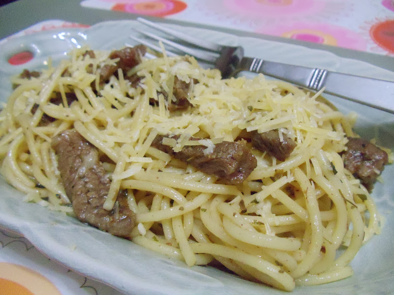 Life is colorful: Step by Step Spaghetti Beef Aglio Olio