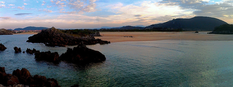 Ría y Playa de Joyel