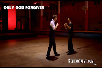 <img src="Only God Forgives.jpg" alt="Only God Forgives Julian vs Chang">