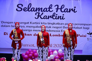 DWP Rutan Pangkajene Raih Juara 3 Lomba Baca Puisi Dalam Peringatan Hari Kartini