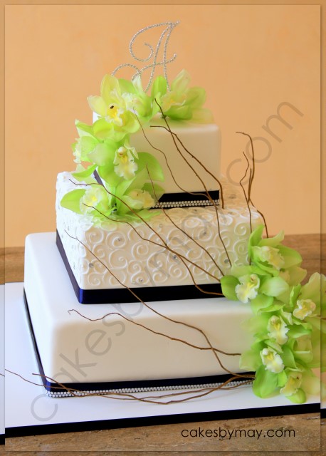 This wedding cake had some rhinestones to add the sparkle element