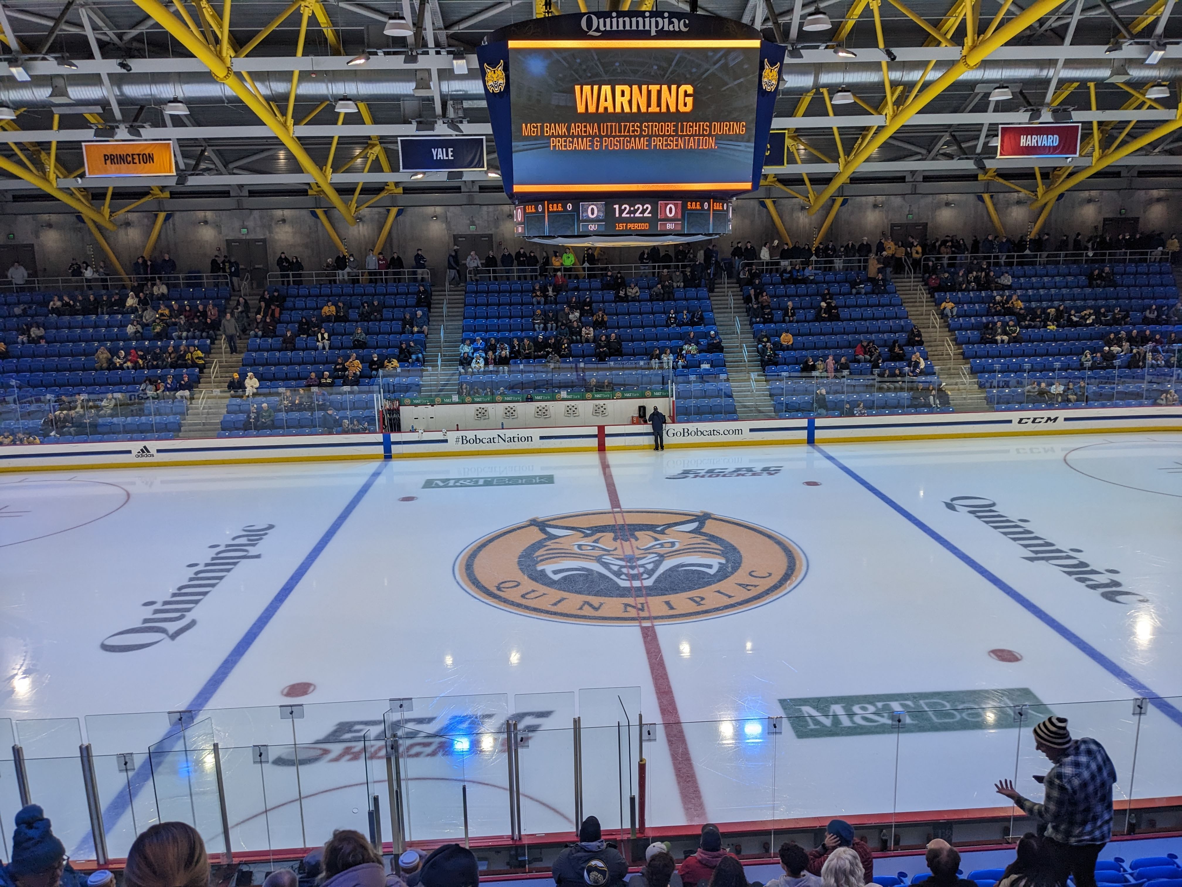 No. 17 Men's Ice Hockey Wins Inaugural Connecticut Ice Game Over UConn, 3-2  - Quinnipiac University Athletics
