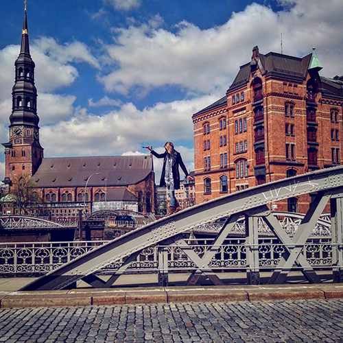 Speicherstadt mit Hamburger Skyline