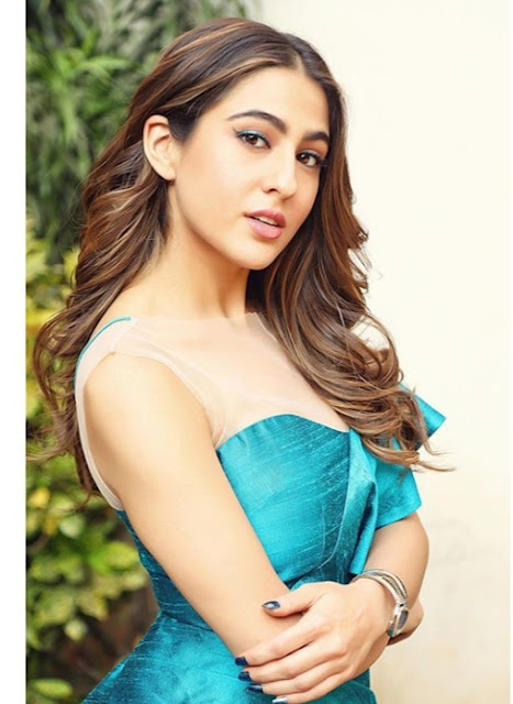 sara ali khan images instagram | Sara Ali Khan Family Photos 2020