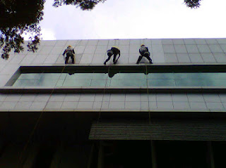 pembersih kaca gedung bandung