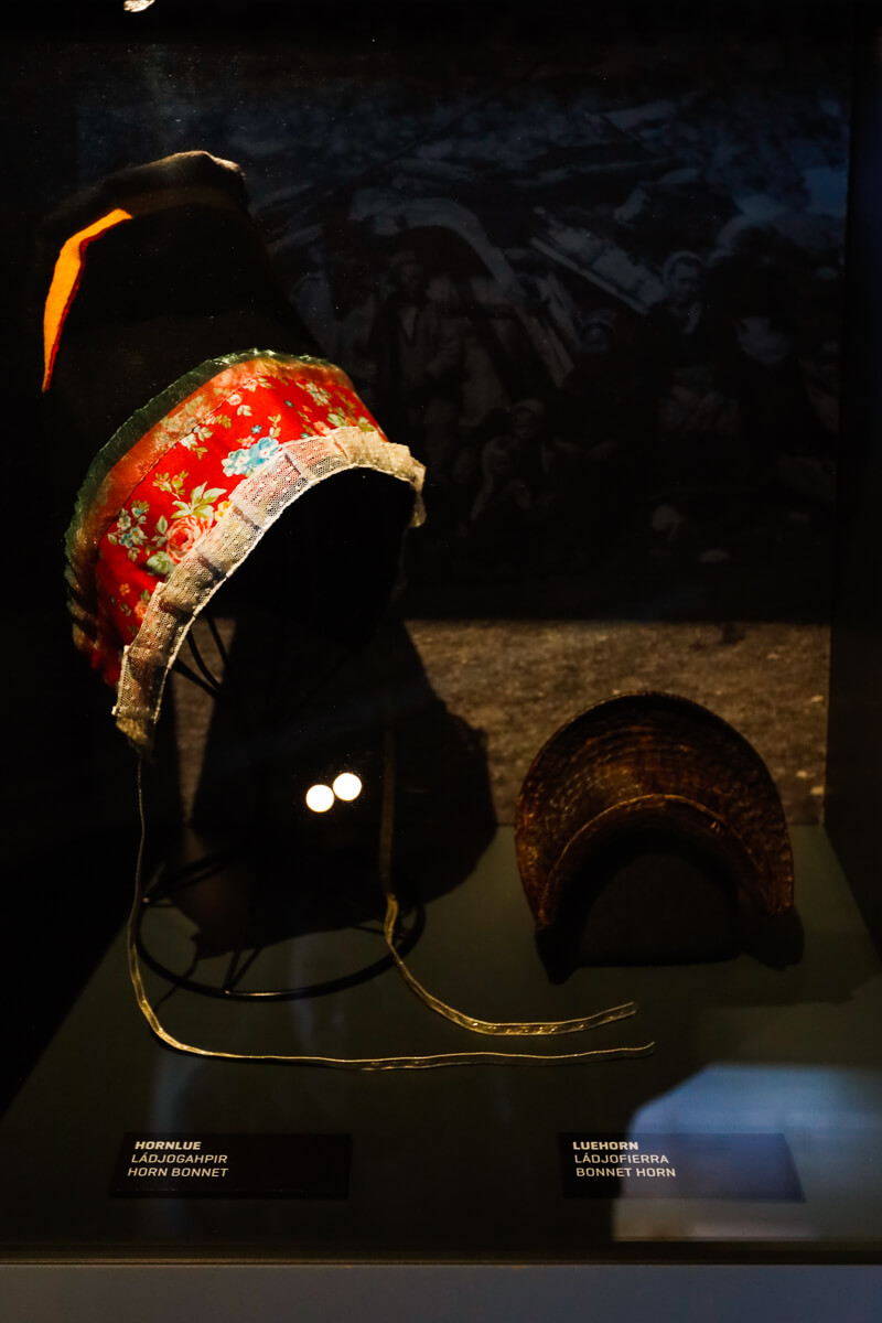 Nakrycia głowy - muzeum Alta