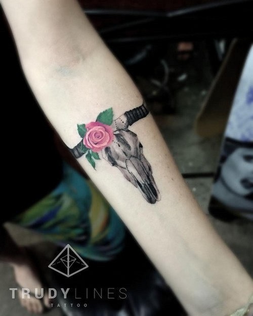 esta_pequenina_tine_rose_tattoo