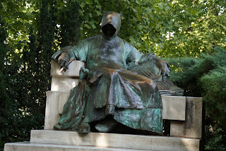 O Escritor Anônimo em Budapeste, Hungria