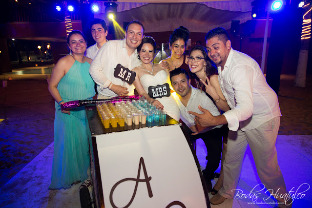 Bodas en Playa, diversión en la pista, Bodas Huatulco