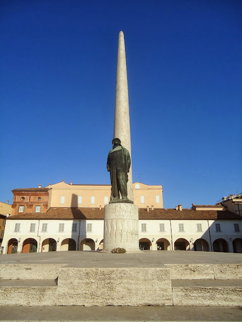 Francesco Baracca asso della Seconda Guerra Mondiale, monumento Lugo di Romagna