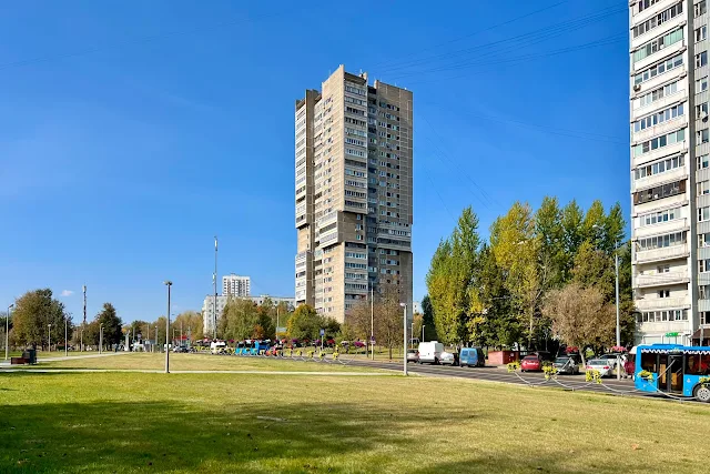 улица Академика Янгеля, жилой дом 1986 года постройки