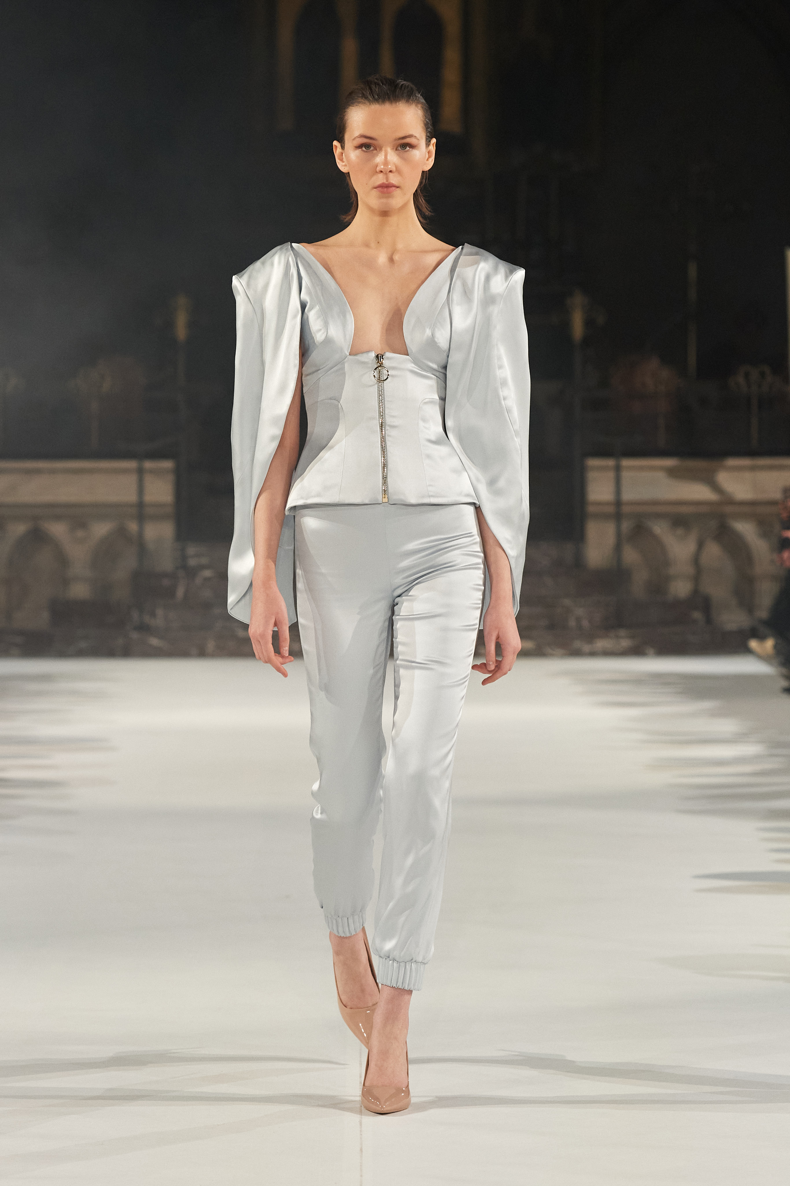 Défilé Fovari Collection couture printemps-été 2023