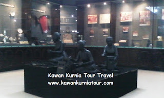 suasana dalam museum kretek kudus