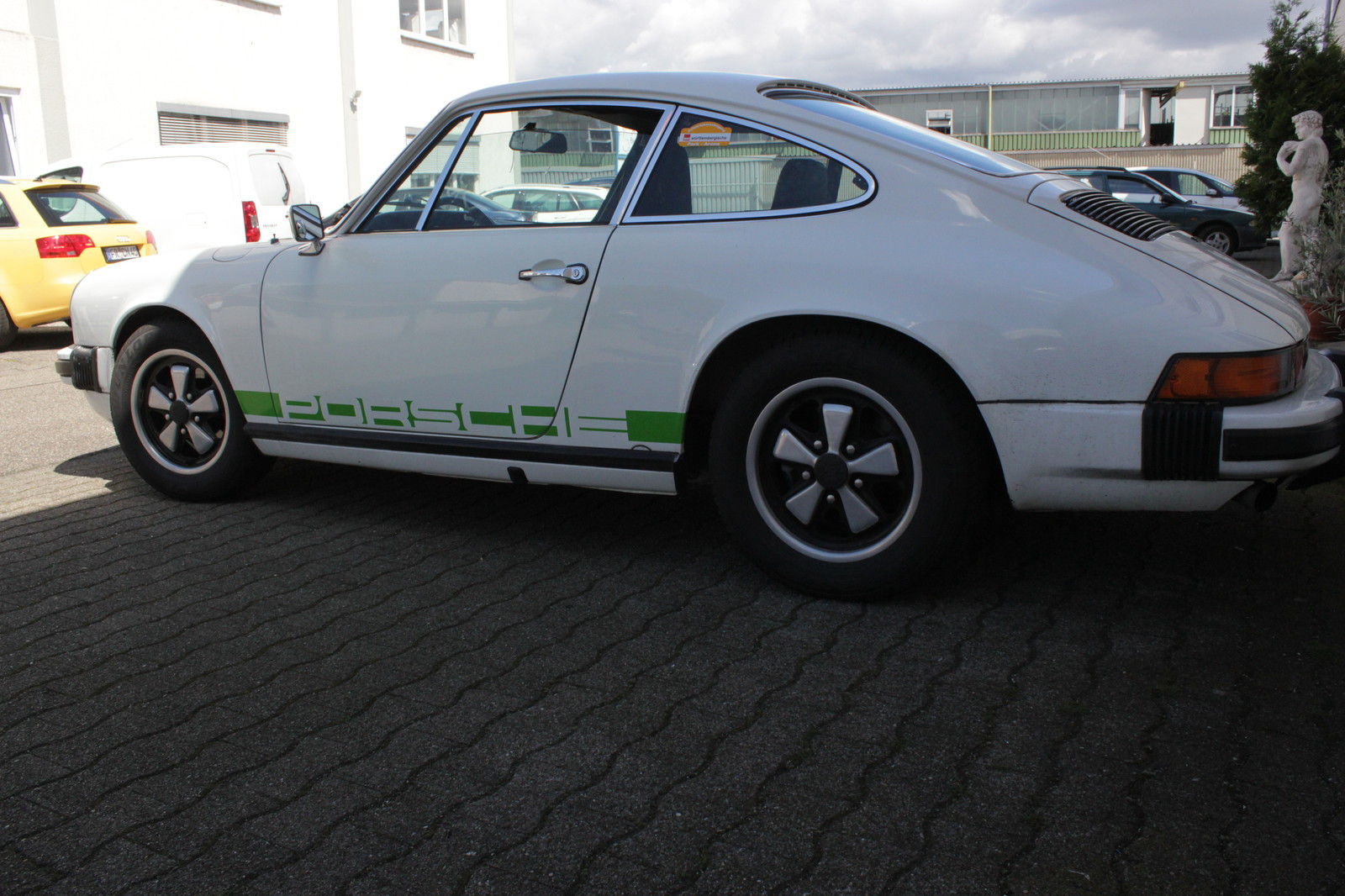 Legendary cars: Porsche 911, 1974