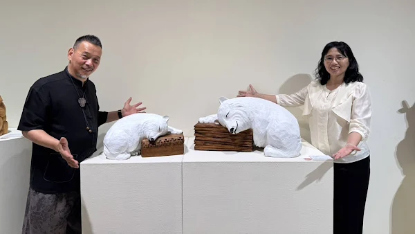 ▲除了精進粧佛技藝，柯錦中老師近年來積極運用當代媒材，發展多元創新作品。（記者林明佑翻攝）