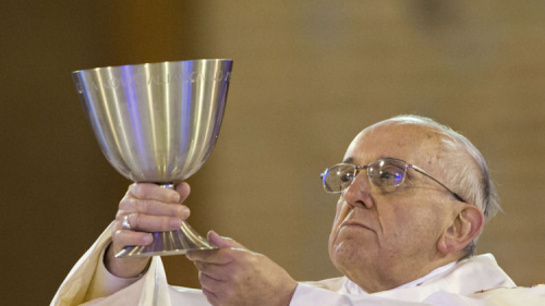 pope francis raise chalice