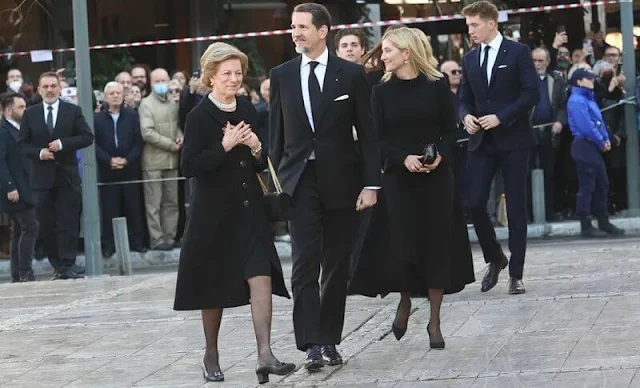 Queen Sofia, Infanta Elena, Infanta Cristina, Queen Anne-Marie, Crown Princess Marie-Chantal, Princess Maria-Olympia