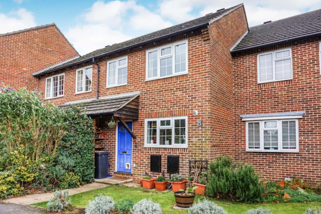 3 bed house, Tamar Way, Tangmere, Chichester