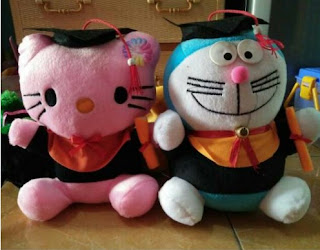 Boneka Wisuda