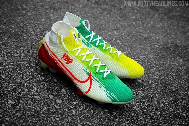 Tottenham's Bissouma Wears Stunning Custom Nike Mercurial Boots - Footy  Headlines