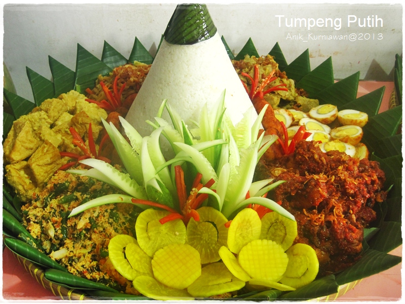 dapurmamasofi Tumpeng  dan Nasi  Kuning Ordered by Bu Nina