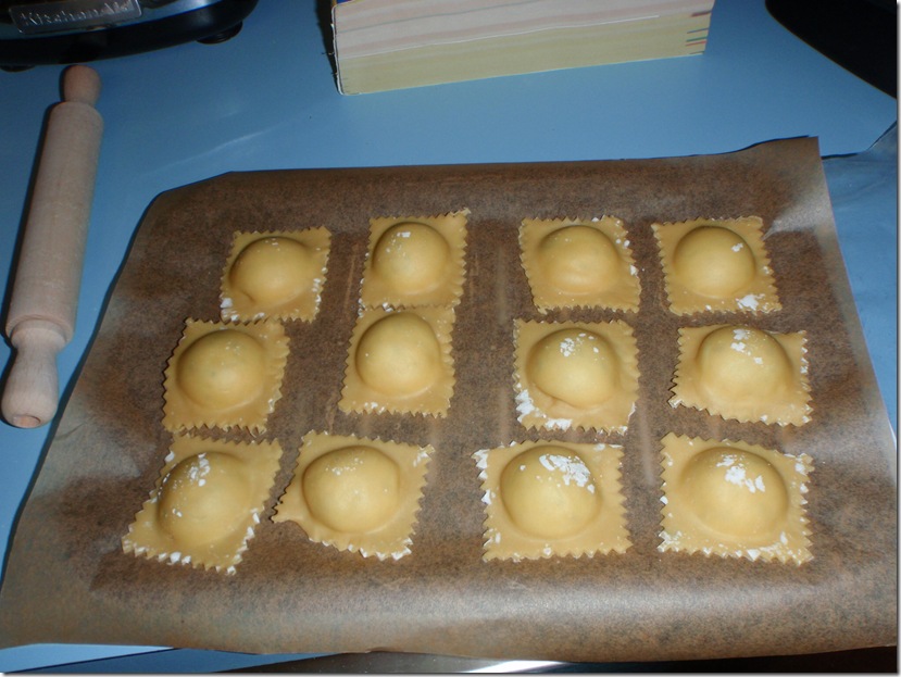 Herb Ricotta Ravioli-20100424_03
