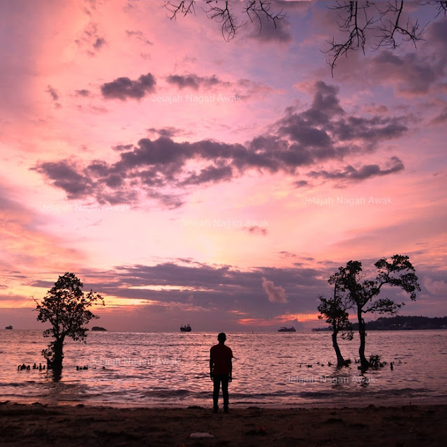 Pantai Nirwana Padang