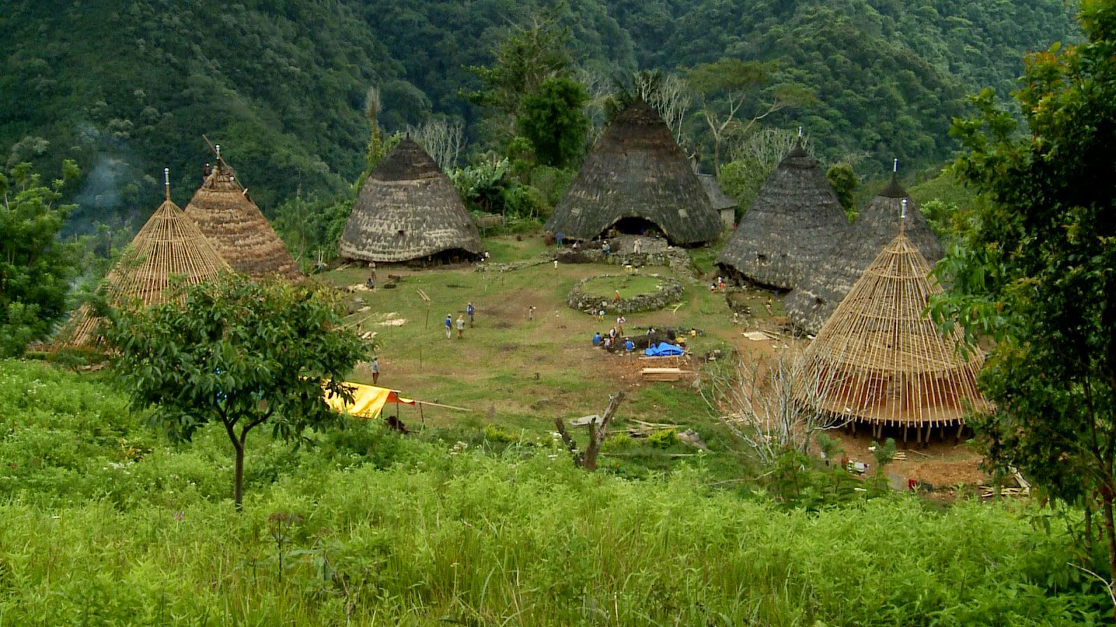 Gambar Mbaru Niang Keunikan Rumah Adat Manggarai Waerebo 
