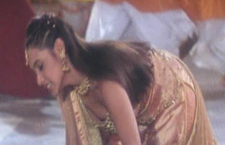 Rani Mukherjee Wedding Dress Through