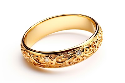 The Gleaming Allure of Gold Bangles: History, Styles, and Modern Trends