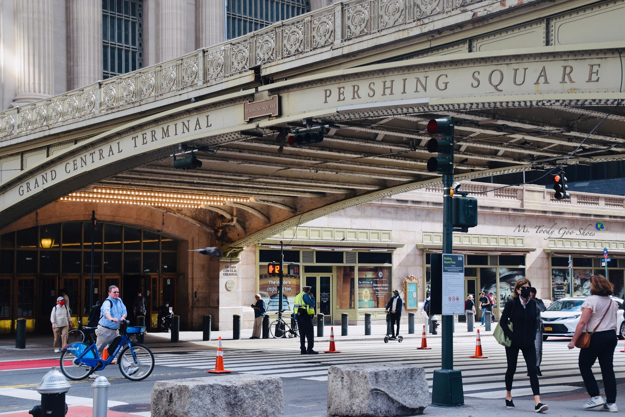 Grand Central Terminal NYC | Ms. Toody Goo Shoes