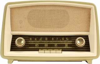 Old-Fashioned-Radio Wallpaper