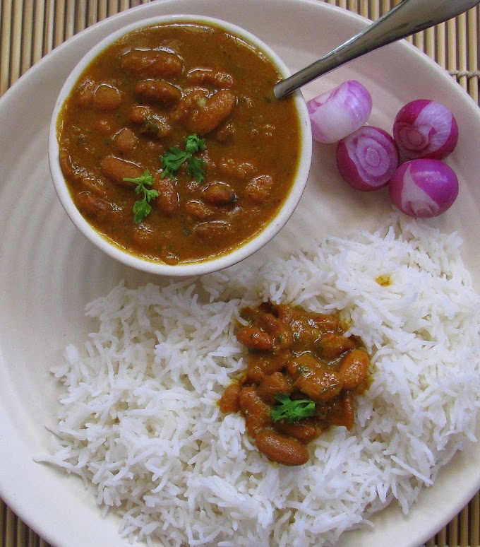 RESTAURANT STYLE RAJMA MASALA | KIDNEY BEANS CURRY RECIPE