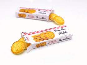 Miniature box of Bonne Maman cookies Miniature box of Bonne Maman cookies