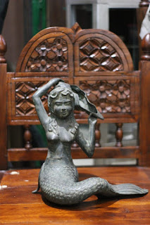 Patung putri duyung