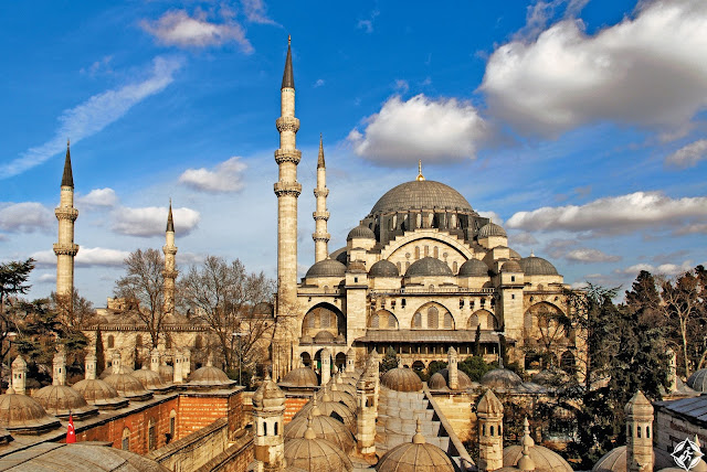 مسجد الشاكرين في إسطنبول .. تحفة معمارية عصرية بلمسات أنثوية