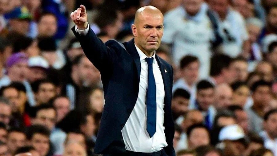 Why Zinedine Zidane is Considered The Legend? – SporsOwls