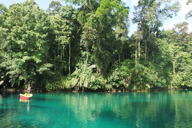 Pretty Lake Two Flavored, Labuan Cermin Lake