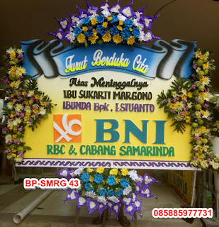 toko bunga di klaten menjual karangan bunga papan ucapan duka cita atau belasungkawa, pernikahan atau wedding, selamat dan sukses atau congratulation, bunga meja, standing flowers, handbouqet di klaten