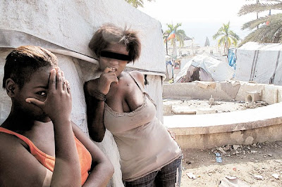 Niñas de huérfanas de Haití venden su cuerpo por agua