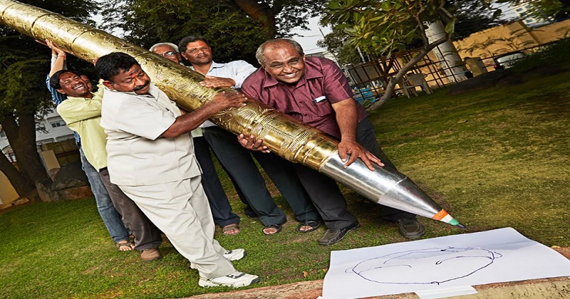 the world's largest ball pen