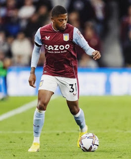 Picture of Leon Bailey playing football