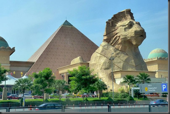 800px-Sunway_Pyramid_front