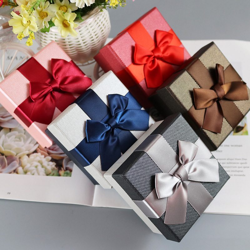 Custom gift packaging