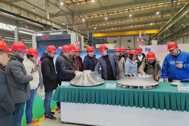 From December 13 to 16, 2023, Deqing County Party Committee Secretary Ling Yun led a team to Liaoning to carry out exchange and learning activities on the development of the wind turbine industry.