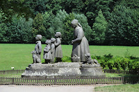 Sousoší Babičky/Babička´s Statue