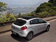 The equipment is standard equipment in all Fiat Bravo versions.