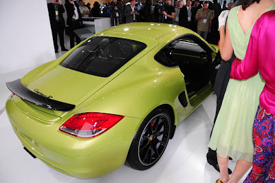 Porsche Cayman R 2011  Still more teeth - first live and video